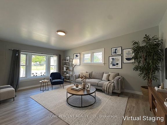 5th image of 5082 Saint Lawrence Ave