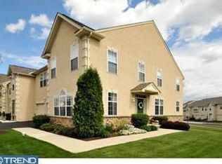 117 Hampton Green Dr, North Wales, PA