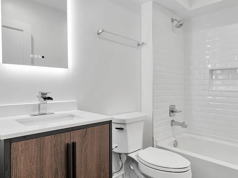 1118 Lamont St NW #1 — Photo 17