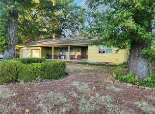 7310 High Grove Rd, Grandview, MO 64030