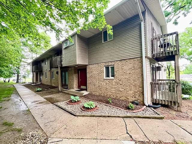 2500 Pheasant Ridge Trl #23 — Photo 17