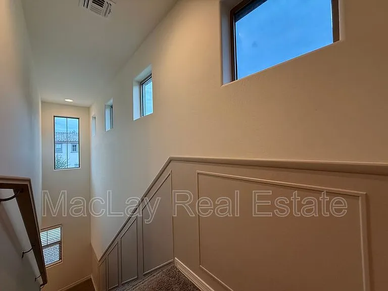 1708 S 83rd Way — Photo 18