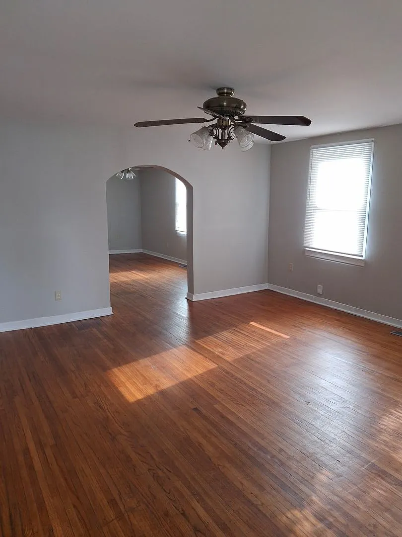 1619 P Ave — Photo 2