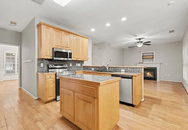 2549 Adonis Ct — Photo 8