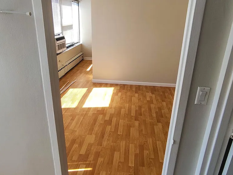 3420 N Lake Shore Dr #15J — Photo 2