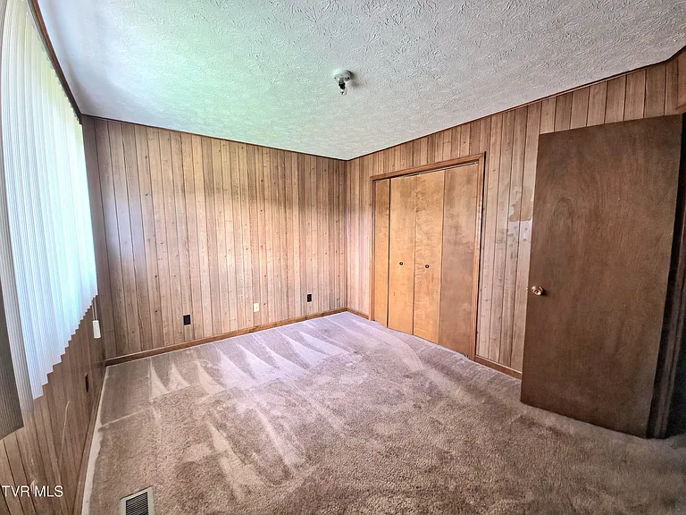549 N Holston River Dr #A — Photo 13