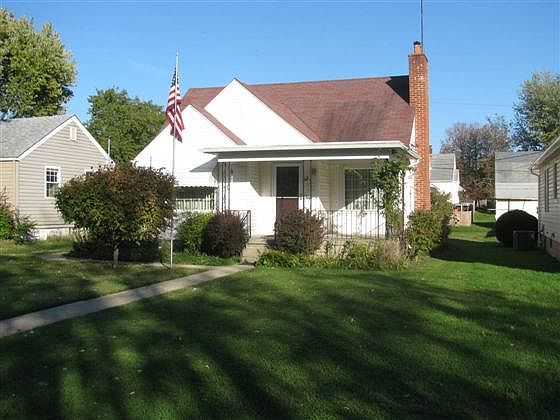 1st image of 704 Franklin Ave