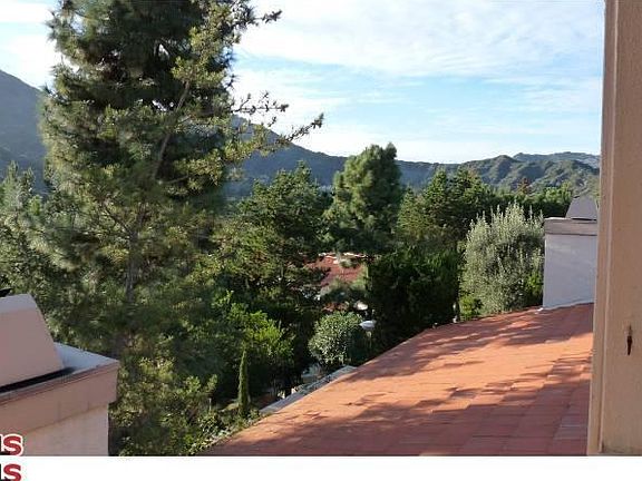 4th image of 17152 Palisades Cir