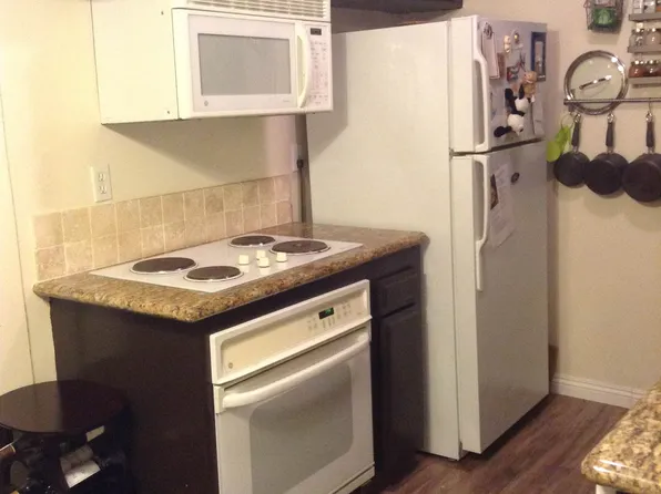 1000 W Macarthur Blvd APT 89, Santa Ana, CA 92707