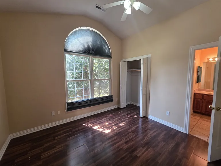 302 Cross Creek Dr — Photo 14