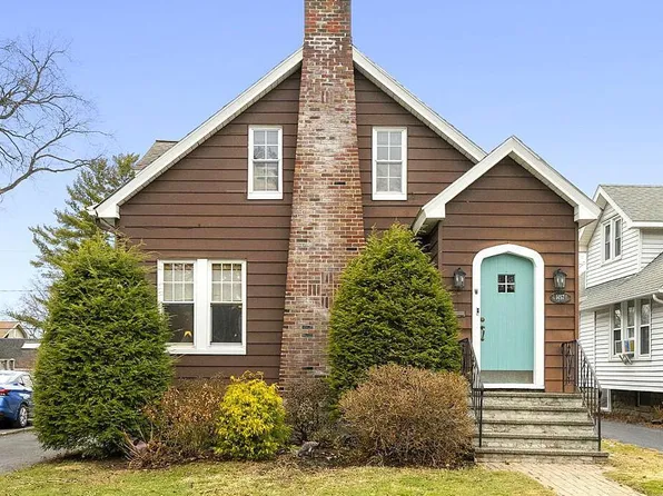 1457 Baker Avenue, Niskayuna, NY 12309