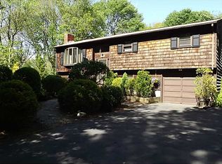 340 Log Bridge Rd, Coventry, RI 02816