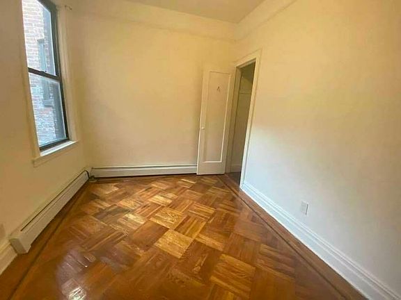 3rd image of 118-12 Queens Blvd #30