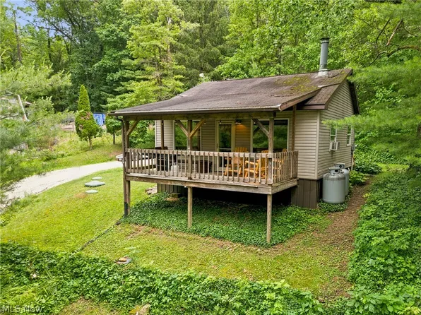 7324 Ferngreen Rd, Carrollton, OH 44615