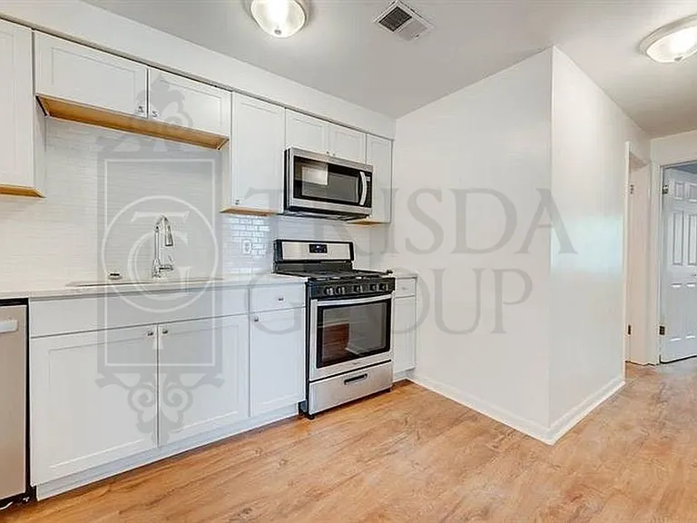610 Broadhead Ave #C — Photo 29