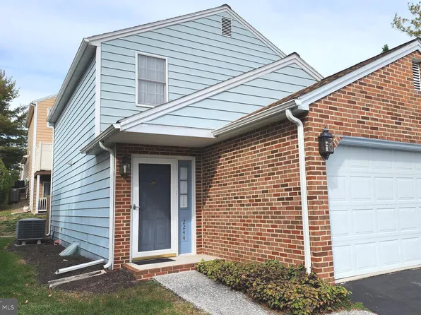 2244 Highland Cir, Harrisburg, PA 17110