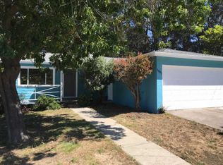 1007 Rio Vista Dr, Pacifica, CA 94044