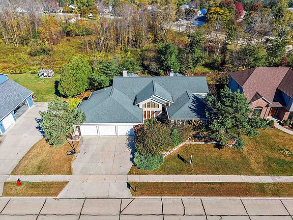 3rd image of 3718 Westwood Ln
