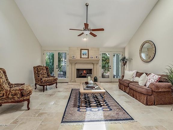 2nd image of 4901 Duck Creek Ln