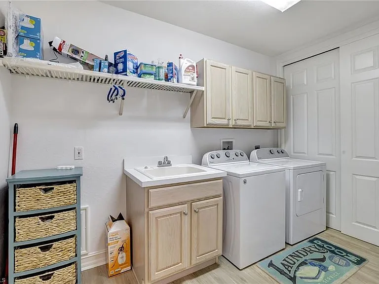 6029 Trophy Dr #301 — Photo 13