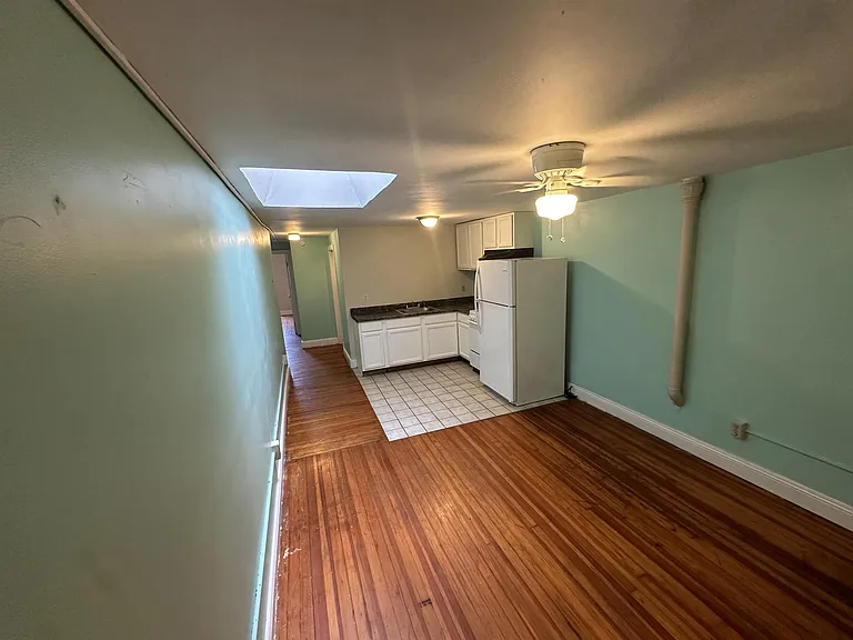 192 Lark St — Photo 3