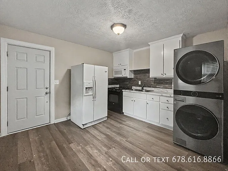 5136 W Herring St #A — Photo 4