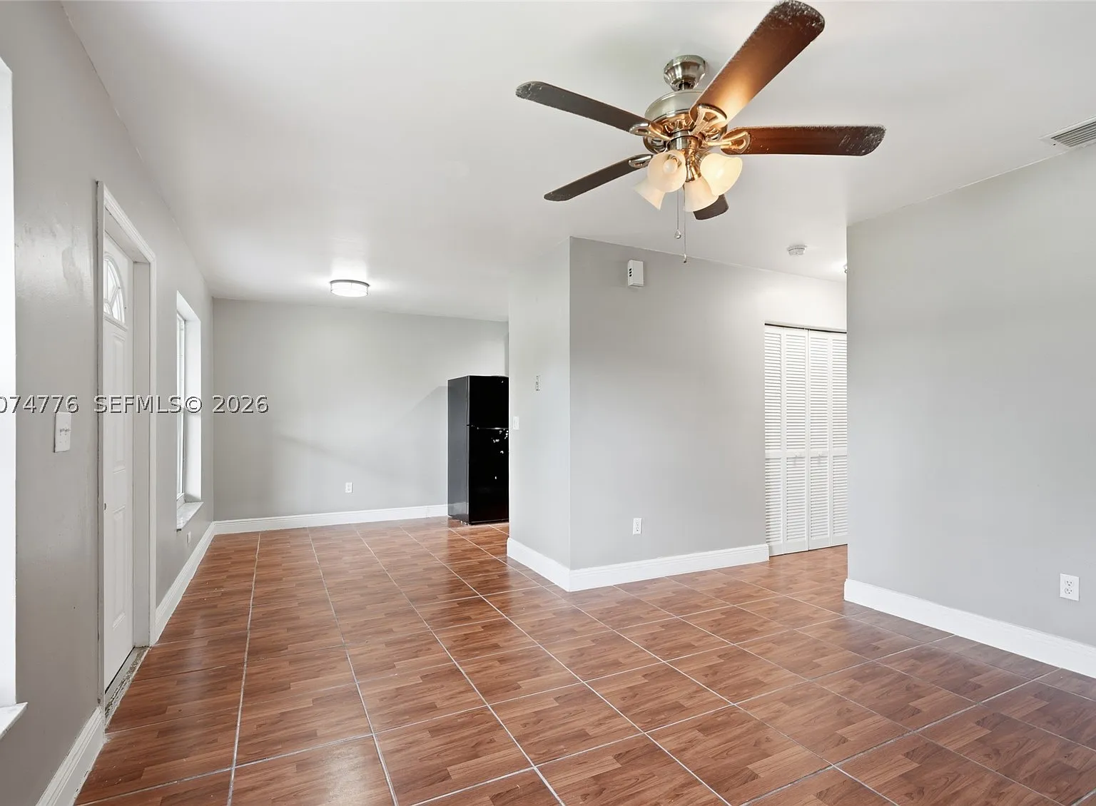 3 bed, 2.0 bath, 1050 sqft, $2,150 — Photo 4