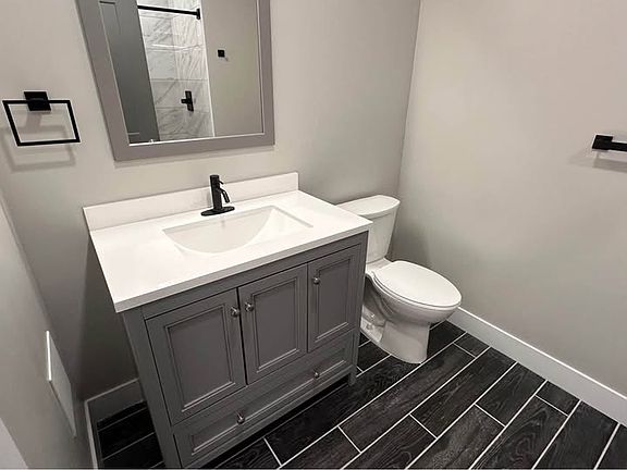 2nd image of 1440 N Clarkson St #1