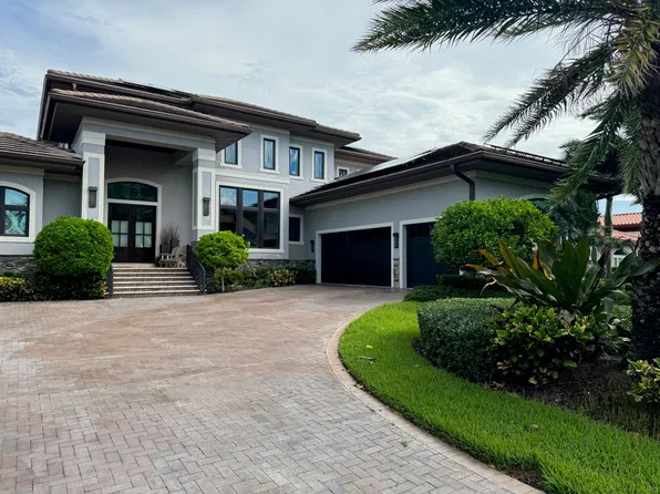 2209 Mermaid Point NE, Saint Petersburg, FL 33703