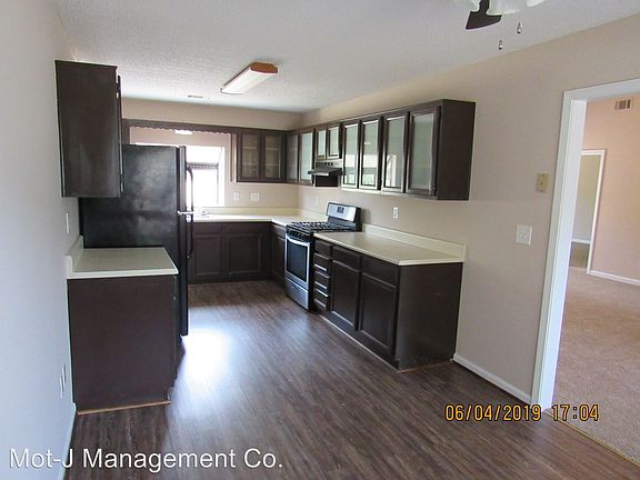 4th image of 107 Overlook Dr