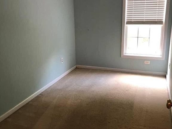 5th image of 272 Parker Ave