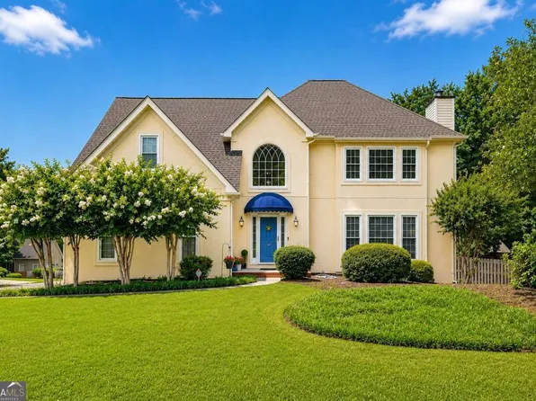 3607 Tree View Dr, Snellville, GA 30078