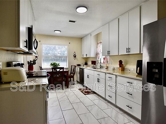 2nd image of 1774 Birchwood Loop