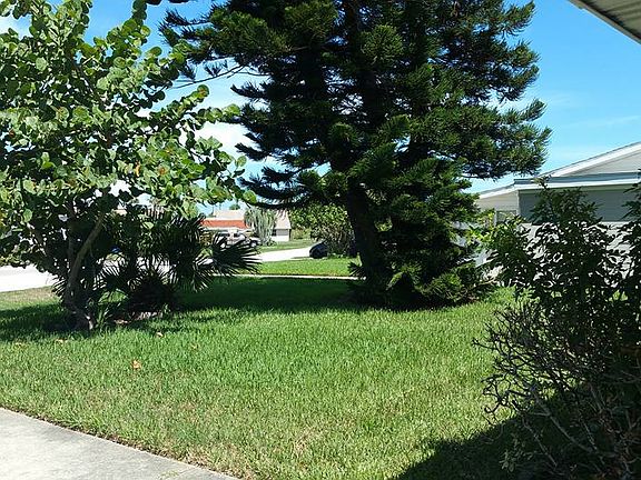 3rd image of 18 Hibiscus Dr