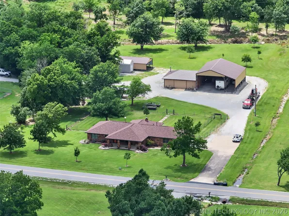 20662 S Carefree Dr, Claremore, OK 74019
