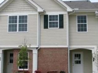2051 Commons Circle Dr, Batavia, OH 45103