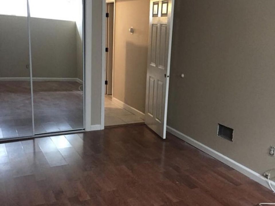 2nd image of 87 Millennium Loop #2