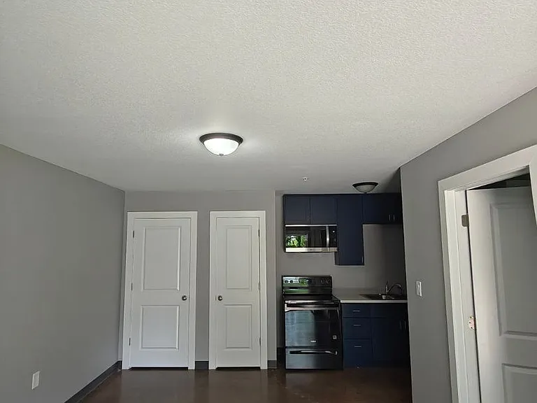1336 N Walnut St — Photo 28