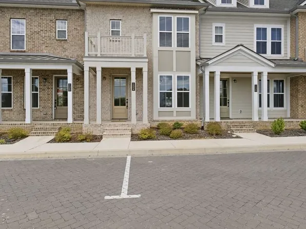 124 Nearwater Pl, Hendersonville, TN