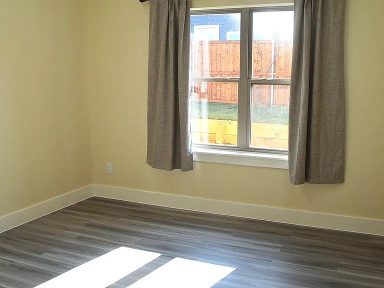 4480 County Road 895 — Photo 8