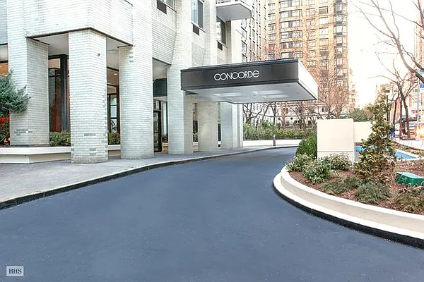 Sold by Brown Harris Stevens | media 27