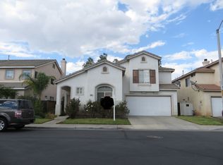 1057 Morning Sun Ln, Corona, CA 92881