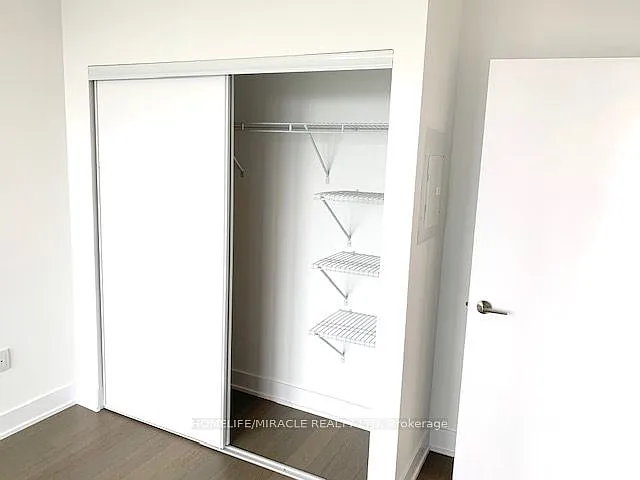 30 Shore Breeze Dr #LPH01A — Photo 18