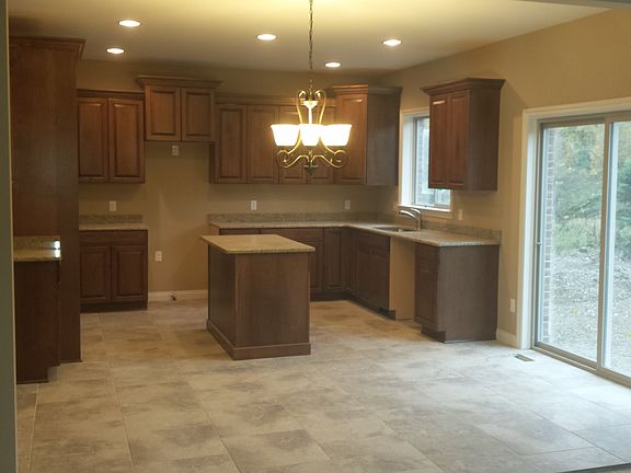 3rd image of 14841 Stoney Brook Dr W