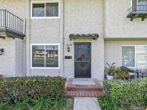 24239 La Glorita Cir, Santa Clarita, CA 91321