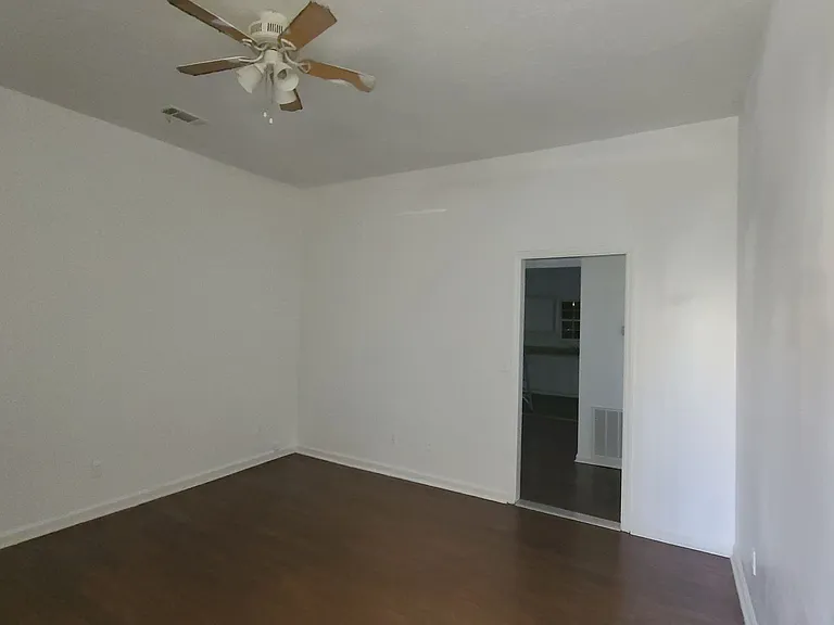 2810 3rd Ave — Photo 15