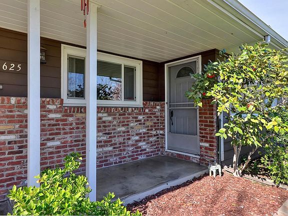 3rd image of 1625 El Nido Way