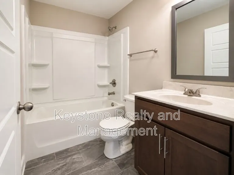 108 Banagher Ct — Photo 10