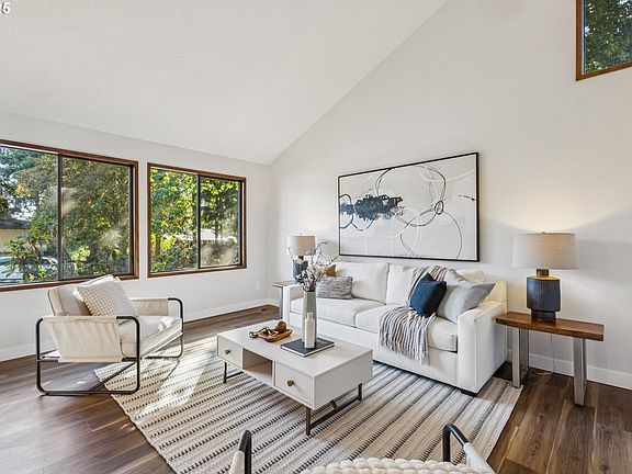 3rd image of 2583 Pimlico Dr