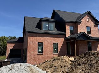 1215 Ben Forkum Dr #32, Lebanon, TN 37087